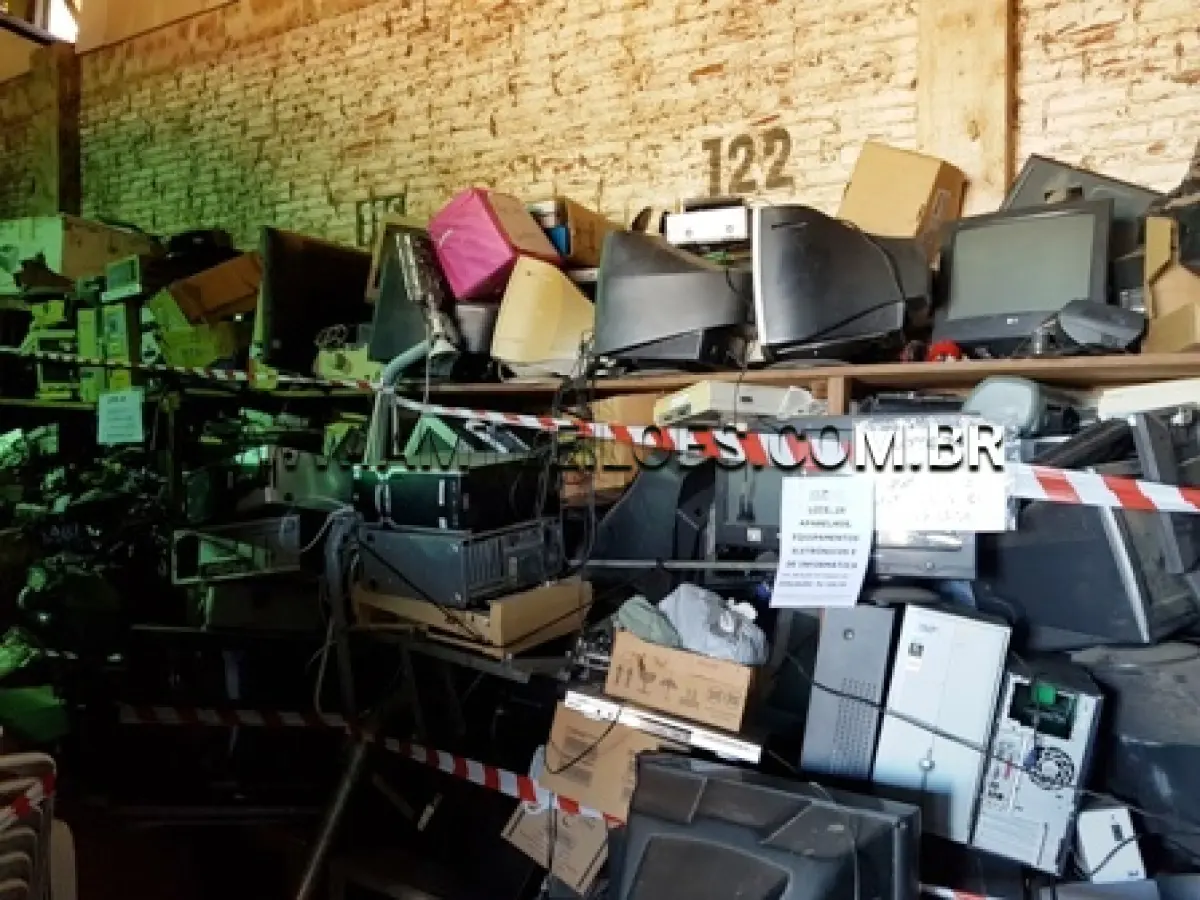 LOTE 024 - Aparelhos, equipamentos eletrônicos e de informática, conforme relação do Anexo III