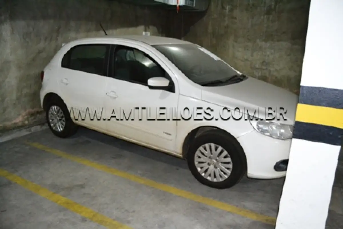 LOTE 003 - MARCA/MODELO: VW/GOL 1.6 PLACA: ISK 4409  CHASSI: 9BWAB05U8CP061625 RENAVAM: 00371173965 FABRICAÇÃO/MODELO: 2011/2012 COR: BRANCA  COMBUSTÍVEL: ÁLCOOL/GASOLINA