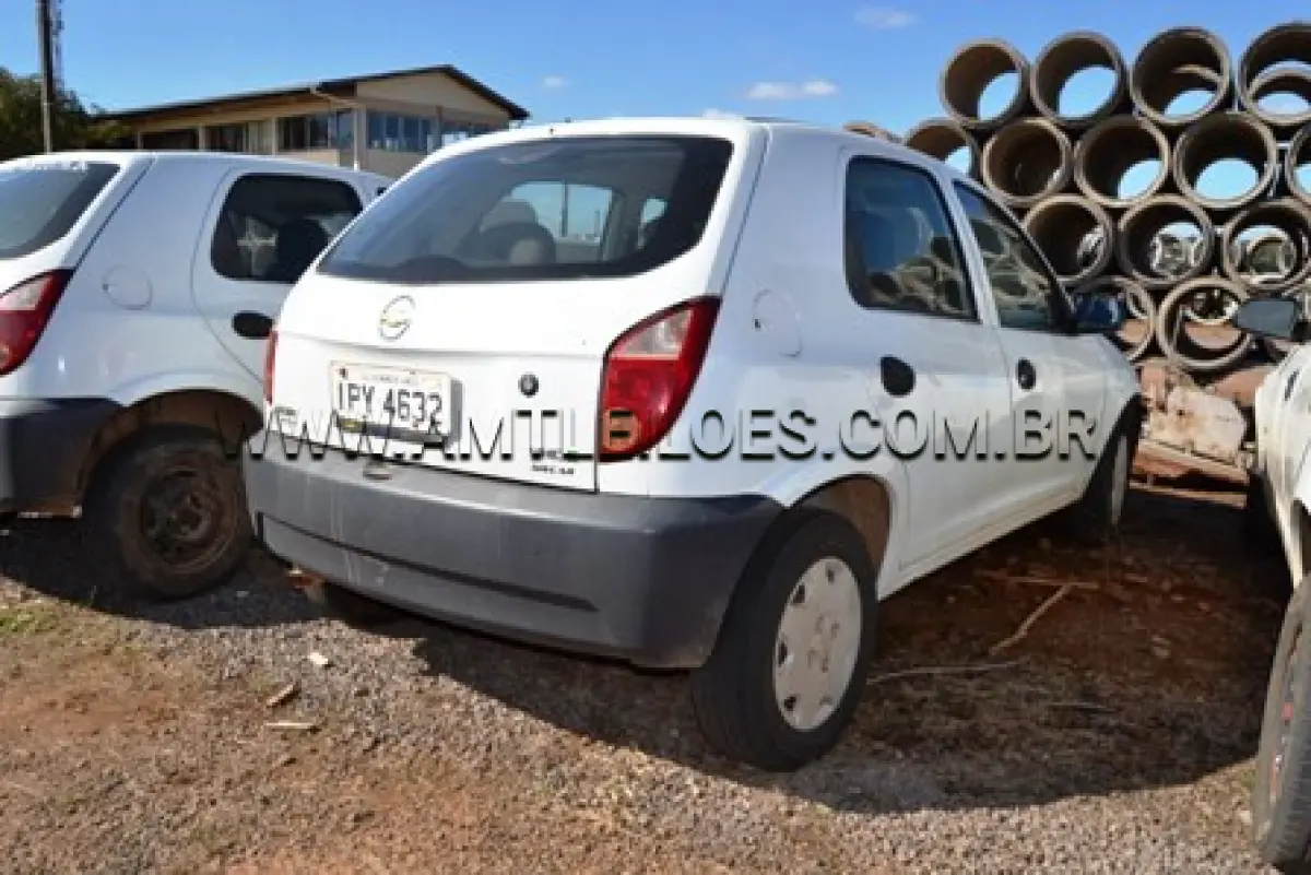 LOTE 013 - Automóvel Celta, Marca GM, modelo 4 portas Life, ano de fabricação 2009, modelo 2010, chassi nº 9BGRZ4810AG139869, cor branca, Placa IPY 4632