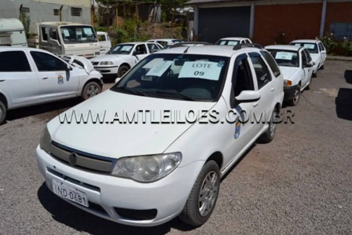 LOTE 009 - FIAT/PALIO WEEK HLX FLEX, ANO: 2006/2007, COR BRANCA, ÁLCOOL/GASOLINA, PLACA: IND 0681