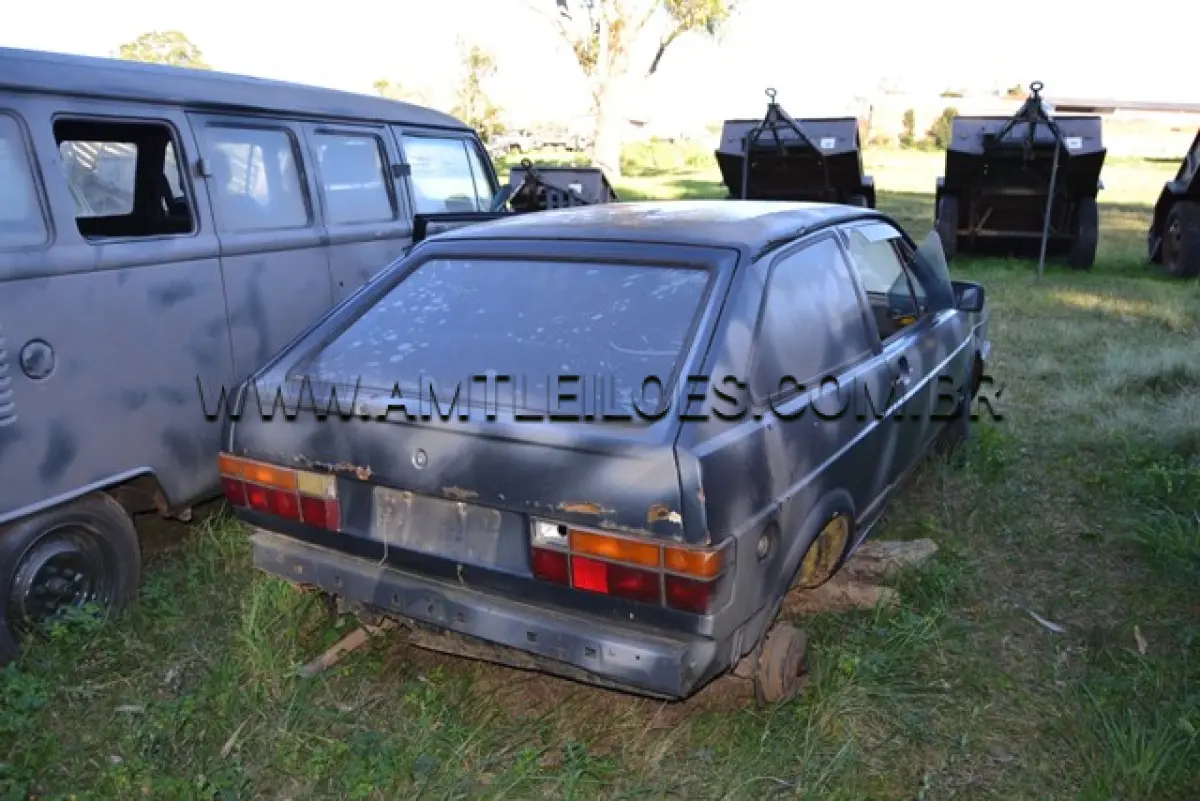 LOTE 011 - MARCA/MODELO: VW GOL/ CL 1.6, 5 Psg., 4 x 2 ANO: 1993 CHASSI: 9BWZZZ30ZPT024932 MOTOR: 4 Cil. nº 8LAU-6015