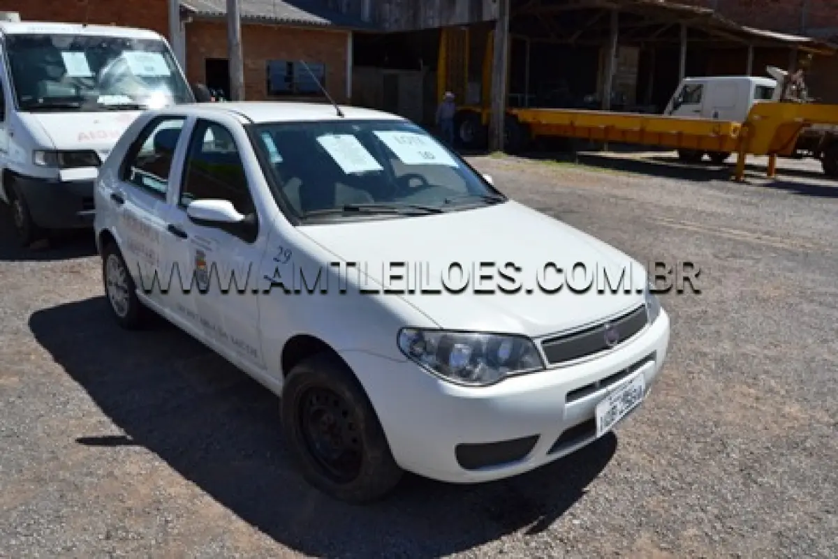 LOTE 010 - FIAT/PALIO FIRE ECONOMY, ANO: 2009/2010, COR BRANCA, ÁLCOOL/GASOLINA, PLACA: IQB 2581