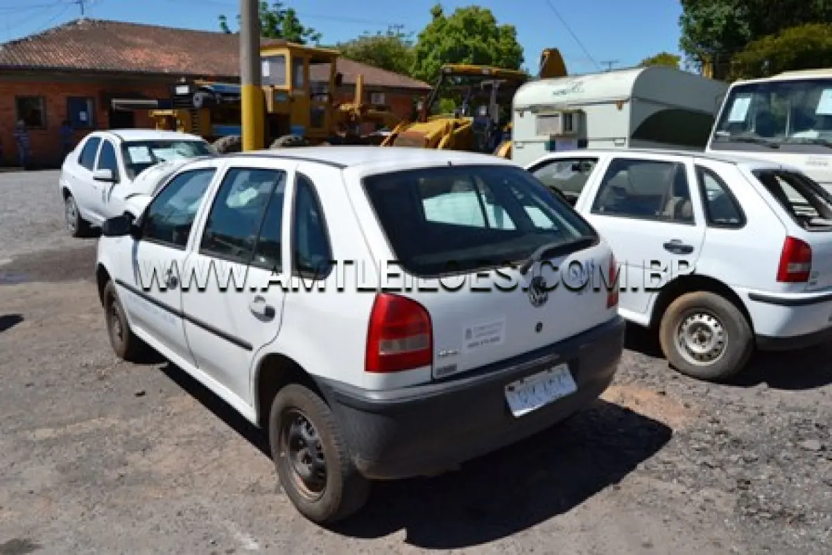 LOTE 011 - VW/GOL 1.0, ANO: 2005, COR BRANCA, GASOLINA, PLACA: IMK 6043