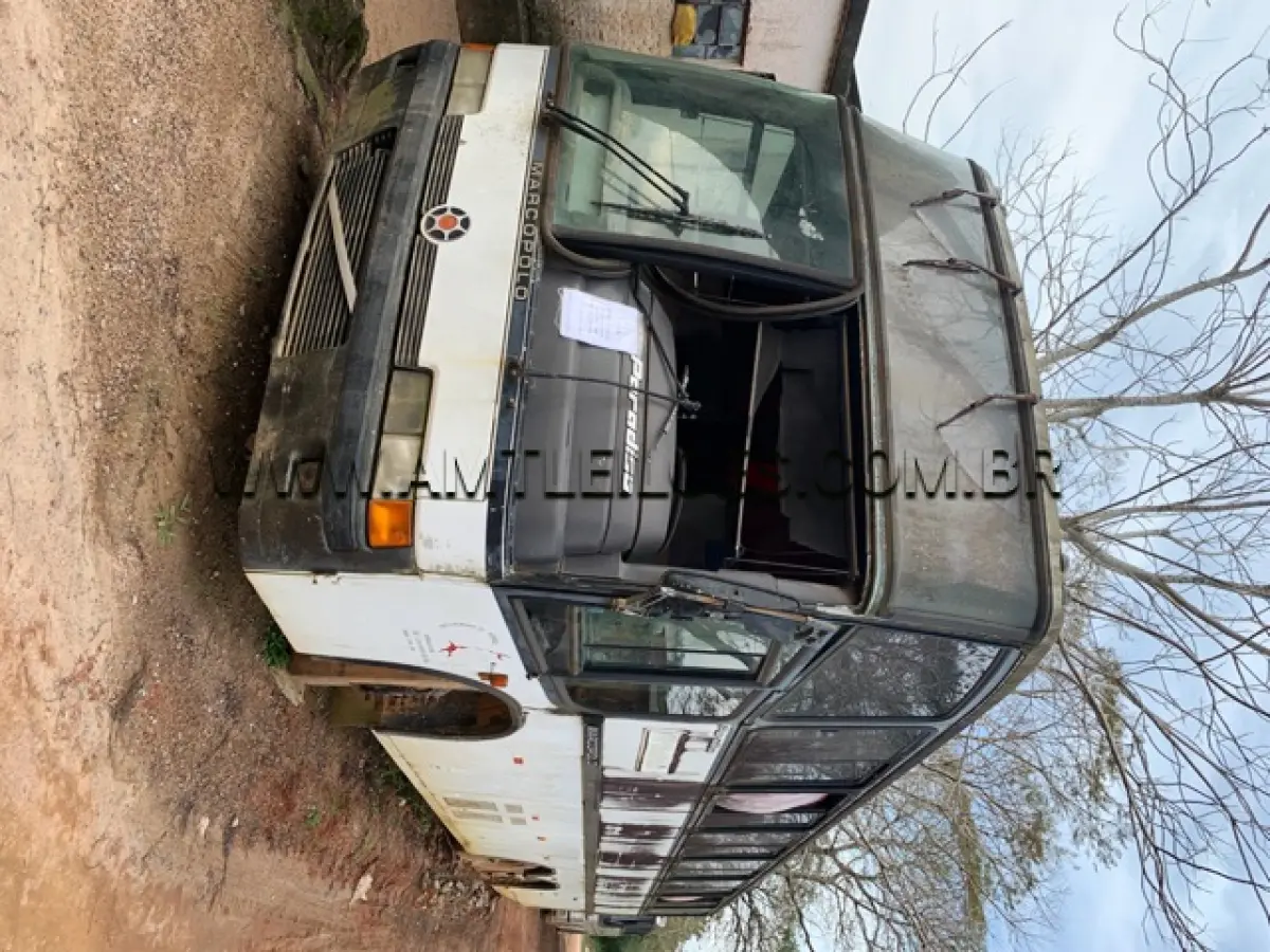 LOTE 041 - MARCA/MODELO: VOLVO/ONIBUS B58 PLACAS: MAJ 2329 ANO: 1988  RENAVAM: 398468001 *Em nome de terceiro.