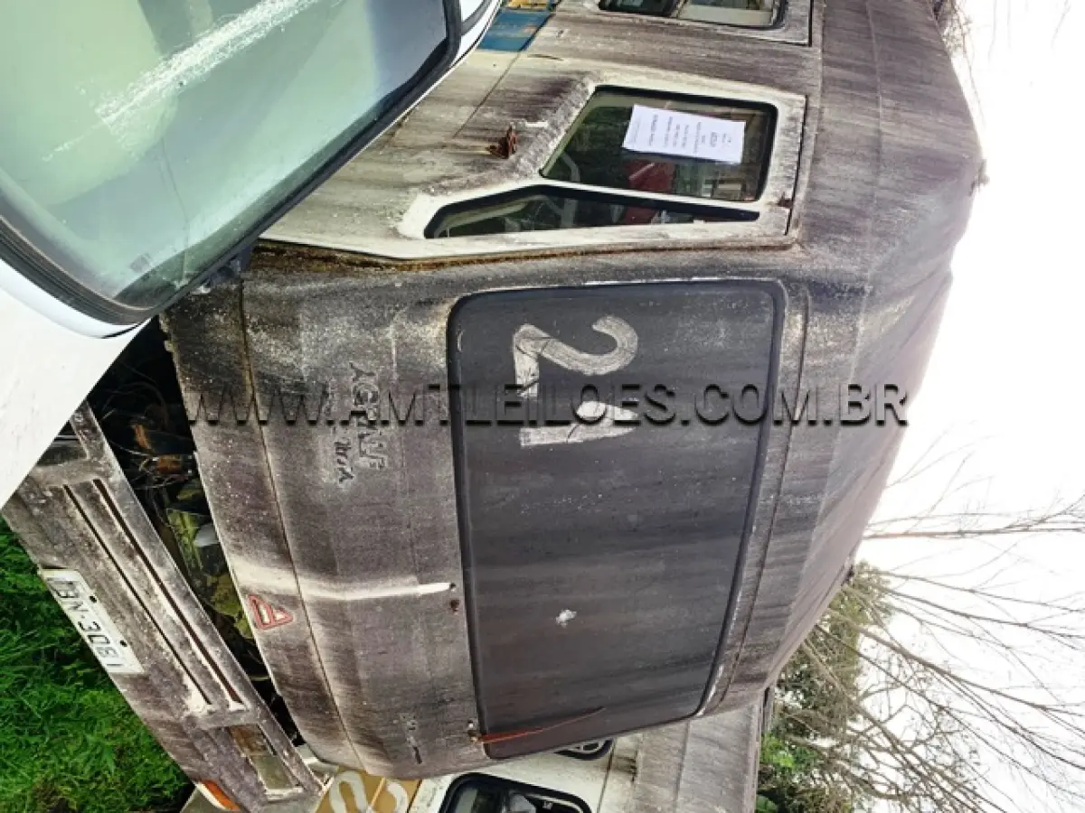 LOTE 034 - MARCA/MODELO: MICRO AGRALE/ULTRAVAN FD PLACAS: IBN 3081 ANO: 1994 – COR: BRANCA RENAVAM: 618452273