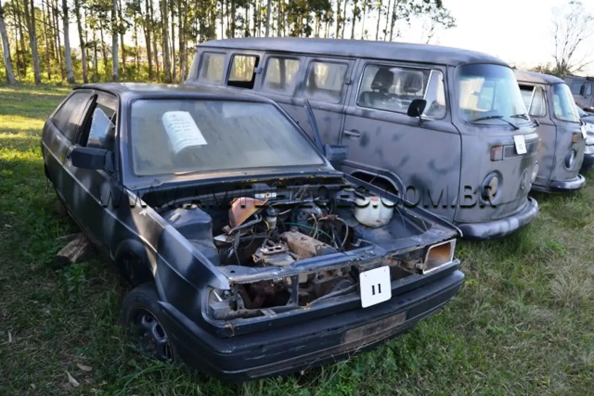 LOTE 011 - MARCA/MODELO: VW GOL/ CL 1.6, 5 Psg., 4 x 2 ANO: 1993 CHASSI: 9BWZZZ30ZPT024932 MOTOR: 4 Cil. nº 8LAU-6015