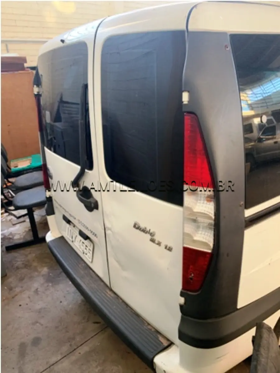 LOTE 001 - MARCA/MODELO: FIAT/DOBLO ELX 1,8 FLEX PLACA: INY 4555 FABRICAÇÃO/MODELO: 2007 RENAVAM: 955906158 COR: BRANCA COMBUSTÍVEL: GASOLINA