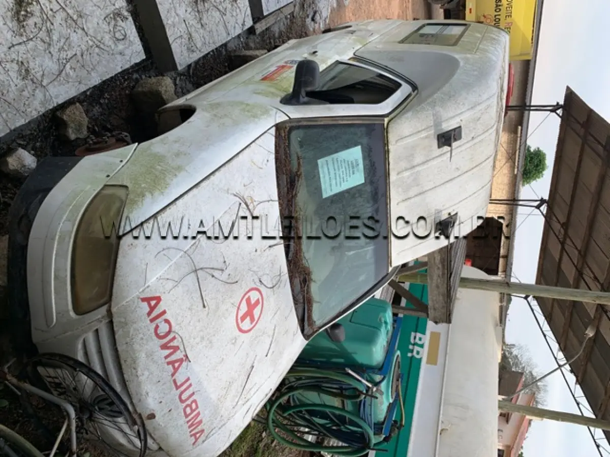 LOTE 006 - MARCA/MODELO: AMBULÂNCIA VW/SAVEIRO 1.6 PLACAS: IMX 4896 ANO/MODELO: 2005/2006 – COR: BRANCA CHASSI: 9BWEB05W96P015843 RENAVAM: 875062091