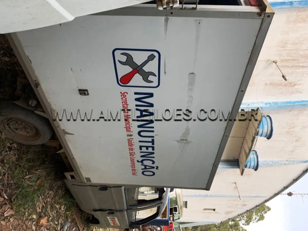 LOTE 018 - MARCA/MODELO: CAMINHONETE EFFA HAFEI RUIYI PLACAS: ISU 3410 ANO: 2011 – COR: PRATA CHASSI: LKHPC2CG8BAL84746 RENAVAM: 451968913