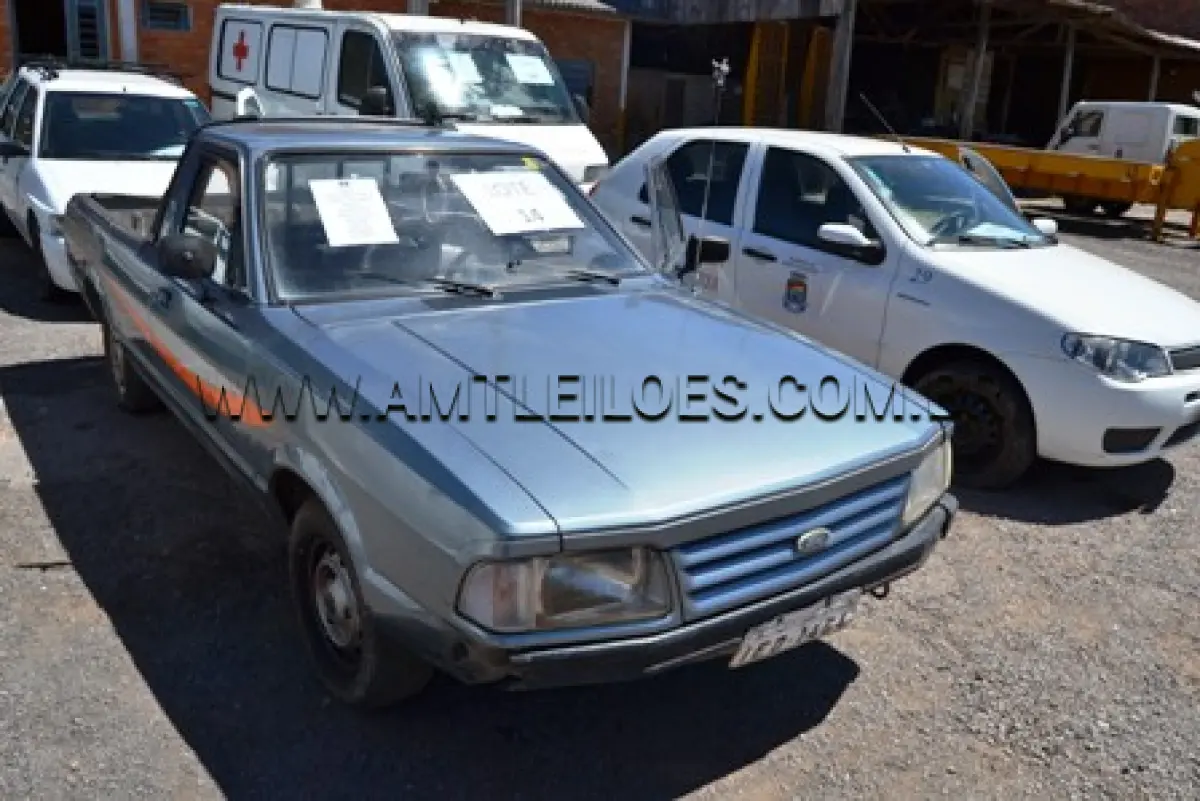 LOTE 014 - FORD/CAMINHONETA PAMPA 1.8L CABINE ABERTA, ANO: 1995, COR CINZA, GASOLINA, PLACA: IEO 1464