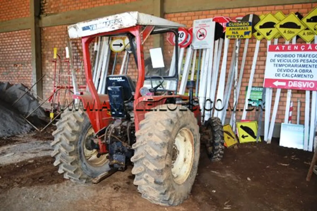 LOTE 001 - TRATOR YANMAR - 1055