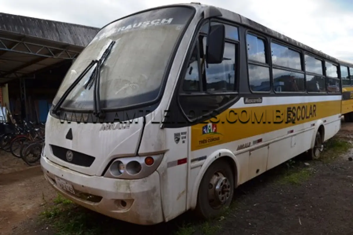 LOTE 008 - ÔNIBUS  AGRALE/GRANMINI,  PLACA: IMX 6142, ANO/MOD: 2005/2006