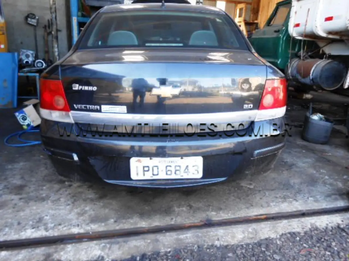 LOTE 016 - MARCA/MODELO: GM/VECTRA SEDAN ELEGANCE; ANO/MODELO: 2009