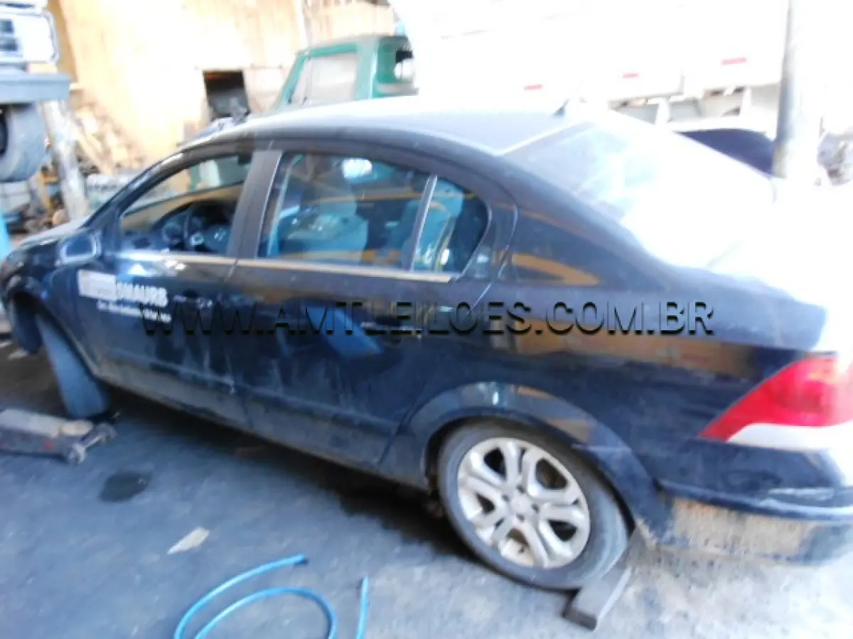 LOTE 016 - MARCA/MODELO: GM/VECTRA SEDAN ELEGANCE; ANO/MODELO: 2009