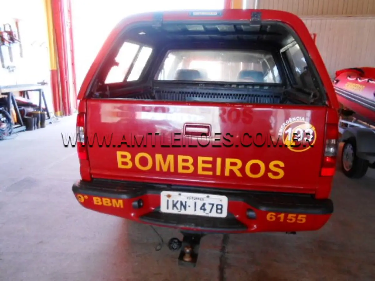 LOTE 011 - MARCA/MODELO: CAR/CAMINHONETE CAB DUPLA GM/S10 2.8 D 4X4; ANO/MODELO: 2001/2002