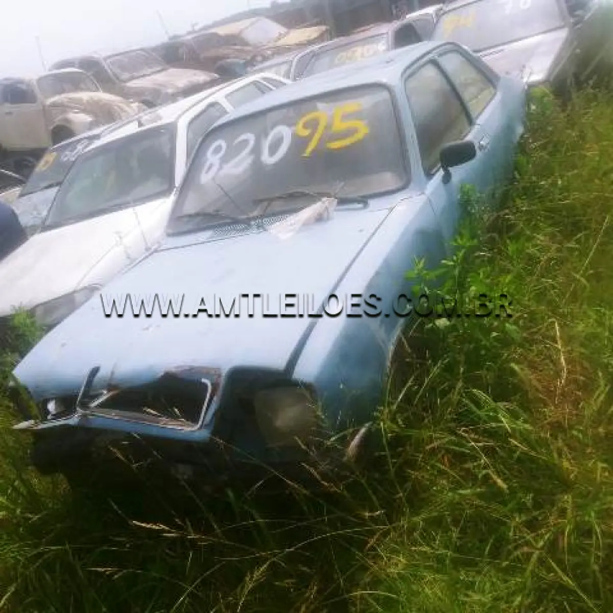 LOTE 095 - SUCATAS: GM/CHEVETTE (+), ANO: 1978/1978, PLACA: IBD8480; VW/LOGUS GL (+), ANO: 1993/1993, PLACA: IBA5335; VW/FUSCA 1300, ANO: 1976/1976, PLACA: IEU6249; GM/CHEVETTE, ANO: 1981/1981, PLACA: ICA3027; VW/POINTER CLI 1.8 (+), ANO: 1995/1995, PLACA: AFK4627