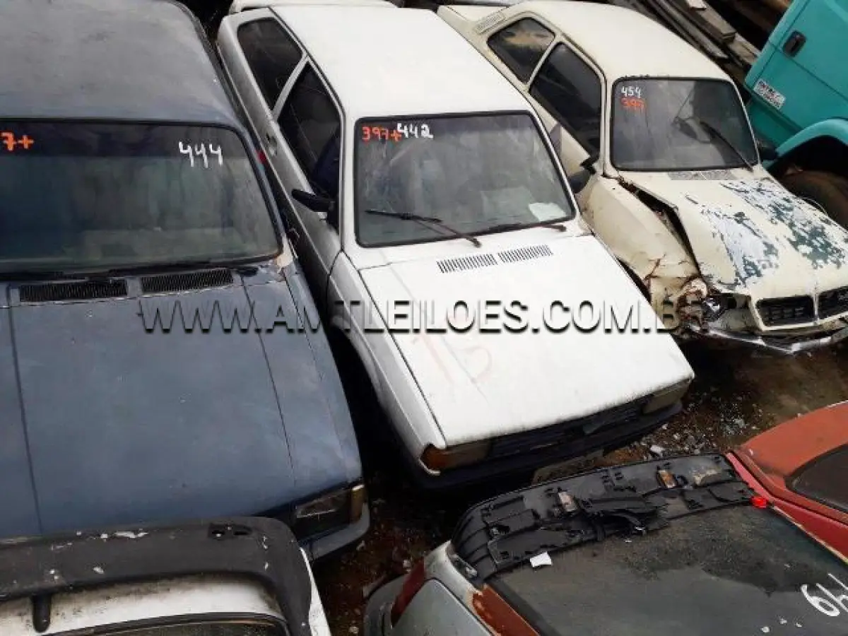 LOTE 397 - SUCATAS: GM/MONZA SL/E EFI, ANO: 1992/1993, PLACA: IAR5111; VW/GOL GL (+), ANO: 1988/1988, PLACA: IJP2930; GM/CHEVETTE SE (+), ANO: 1986/1987, PLACA: IGD7715; VW/GOL CLI 1.8 (+), ANO: 1995/1995, PLACA: ILG2222; I/VW GOL CLI (+), ANO: 1996/1996, PLACA: GKX9627; VW/KOMBI, ANO: 1988/1988, PLACA: ICA8938; GM/CHEVETTE, ANO: 1979/1979, PLACA: IGS9952
