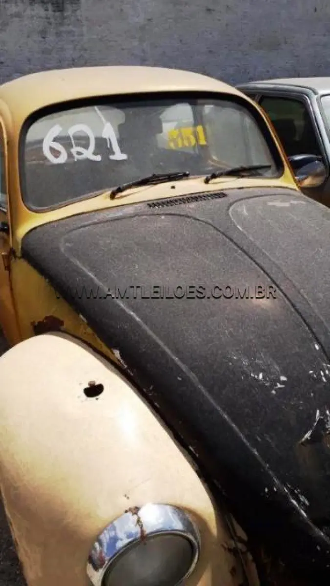 LOTE 551 - SUCATAS: VW/FUSCA 1300 L, ANO: 1977/1977, PLACA: IIQ4819; VW/GOL CL, ANO: 1990/1990, PLACA: ICQ5162; VW/APOLLO GL (+), ANO: 1991/1991, PLACA: IGV6886; FIAT/UNO (+), ANO: 1990/1991, PLACA: ICW1623; GM/VECTRA GL (+), ANO: 1998/1998, PLACA: IIB3313