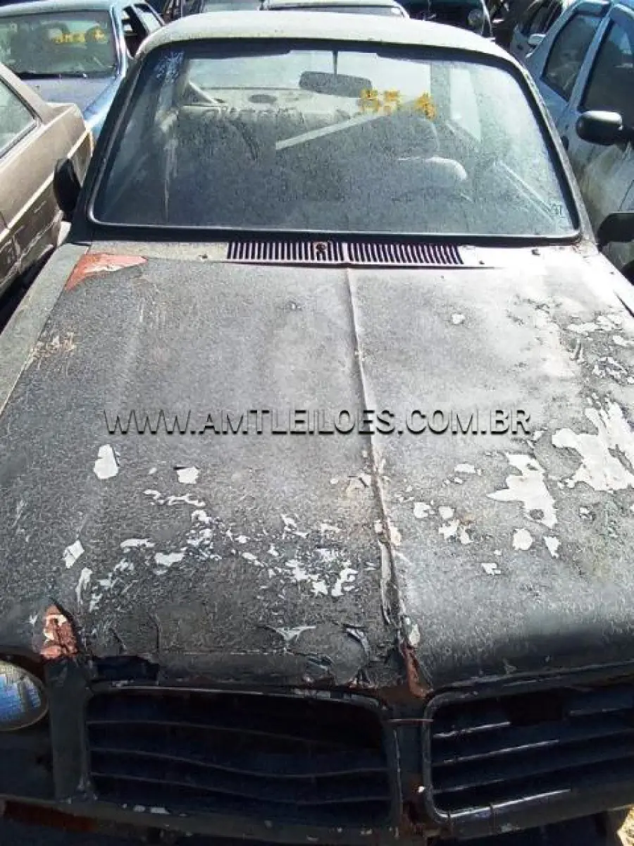 LOTE 554 - SUCATAS: GM/CHEVETTE, ANO: 1977/1978, PLACA: IFH2040; VW/VOYAGE GL (+), ANO: 1988/1989, PLACA: ICB6653; VW/LOGUS CLI 1.8, ANO: 1994/1994, PLACA: CBQ9731; GM/VECTRA GLS (+), ANO: 1994/1995, PLACA: BRB7667