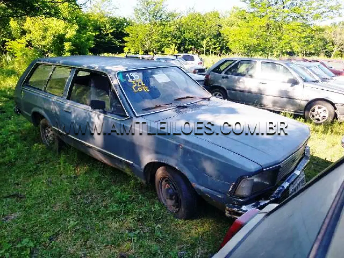 LOTE 322 - SUCATAS: FIAT/UNO ELECTRONIC (+), ANO: 1994/1994, PLACA: IDC3556; IMP/FORD ESCORT GUARUJA (+), ANO: 1992/1992, PLACA: IBF3215; GM/KADETT IPANEMA SL EFI (+), ANO: 1993/1993, PLACA: IAS4079; FORD/BELINA II, ANO: 1978/1979, PLACA: IFN9916; VW/BRASILIA, ANO: 1977/1977, PLACA: IBN2132; IMP/LADA LAIKA SW 1.6, ANO: 1991/1992, PLACA: IIO6992; VW/VARIANT, ANO: 1973/1973, PLACA: IFJ5402