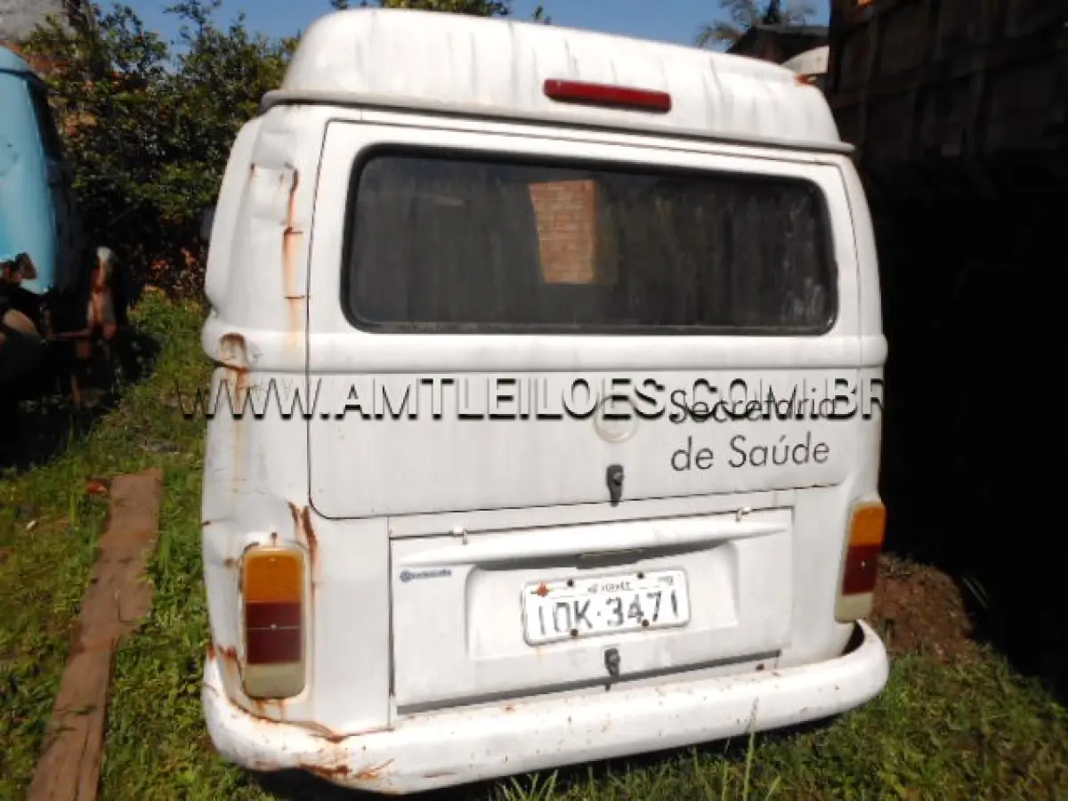LOTE 005 - MARCA/MODELO: VW/KOMBI; ANO/MODELO: 2009/2010