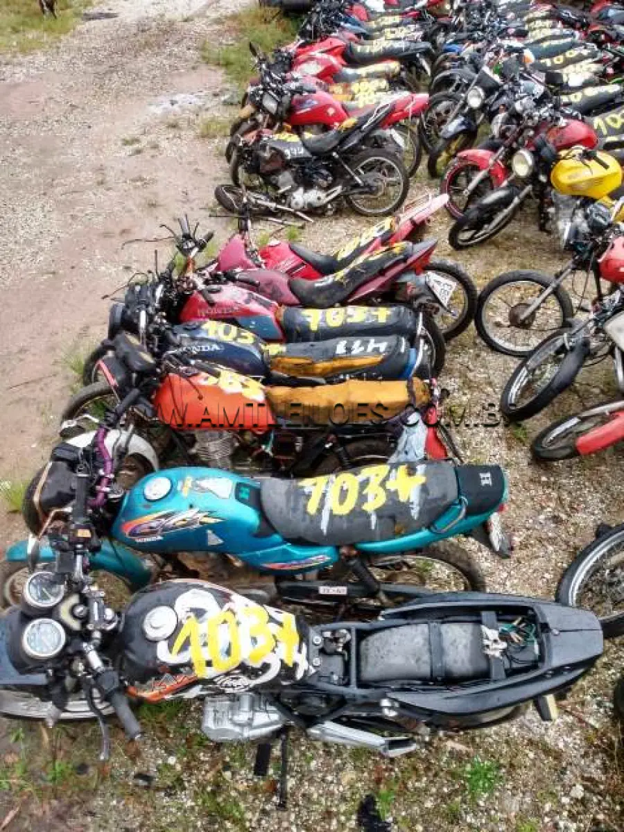 LOTE 103 - SUCATAS: HONDA/CG 125 (+), ANO: 1986/1986, PLACA: IDG1538; HONDA/CG 125, ANO: 1984/1984, PLACA: IEM8746; SUNDOWN/MAX 125 SED (+), ANO: 2006/2006, PLACA: INJ0236; HONDA/CG 125 (+), ANO: 1987/1987, PLACA: IFT9133; HONDA/CG 125 TITAN (+), ANO: 1999/2000, PLACA: IJE2023; YAMAHA/XTZ 125K (+), ANO: 2006/2006, PLACA: IMY8613; HONDA/CG 150 FAN ESI (+), ANO: 2012/2012, PLACA: ITA5583
