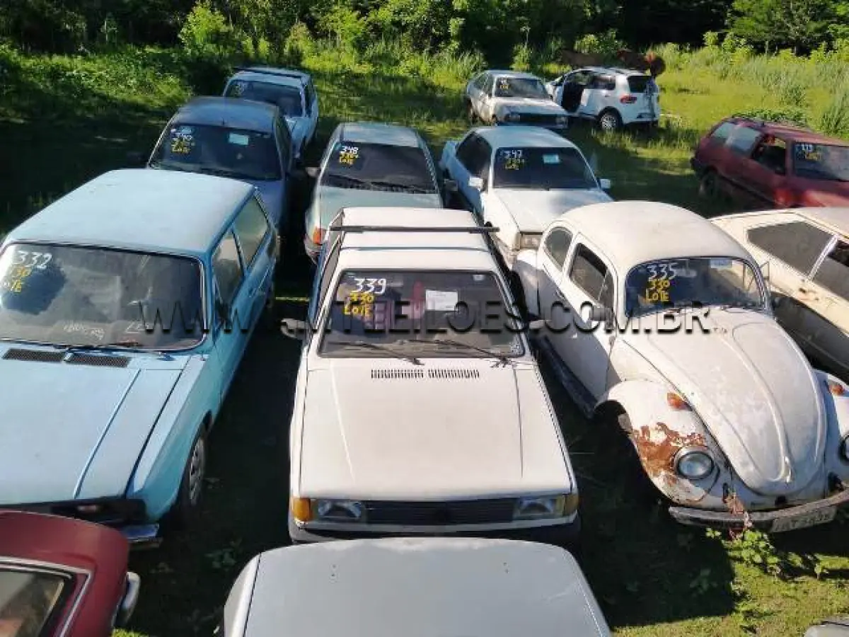 LOTE 330 - SUCATAS: VW/BRASILIA, ANO: 1979/1979, PLACA: IBO2787; VW/FUSCA 1200, ANO: 1962/1962, PLACA: IBT6835; VW/GOL 1000, ANO: 1994/1994, PLACA: ICA0776; IMP/FIAT TIPO 1.6 IE (+), ANO: 1995/1995, PLACA: ICS7845; VW/BRASILIA, ANO: 1973/1973, PLACA: ICI0962; GM/MONZA (+), ANO: 1983/1984, PLACA: IDO6141; GM/KADETT GL (+), ANO: 1994/1994, PLACA: IBW4671