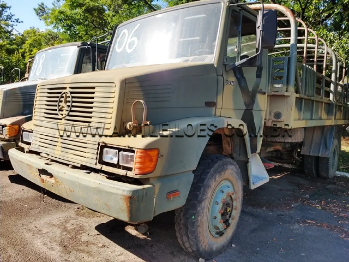 LOTE 006 - MARCA/MODELO: VTNE CAMINHÃO EMP GE LA1418/51 5T 4X4 MERCEDES BENZ; ANO: 2002; CHASSI: 9BM3841142B317753
PLACAS: Vtr Op