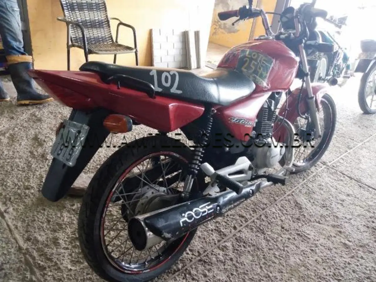 LOTE 254 - HONDA/CG 150 TITAN ESD, PLACA: ILX1819, ANO: 2004/2004