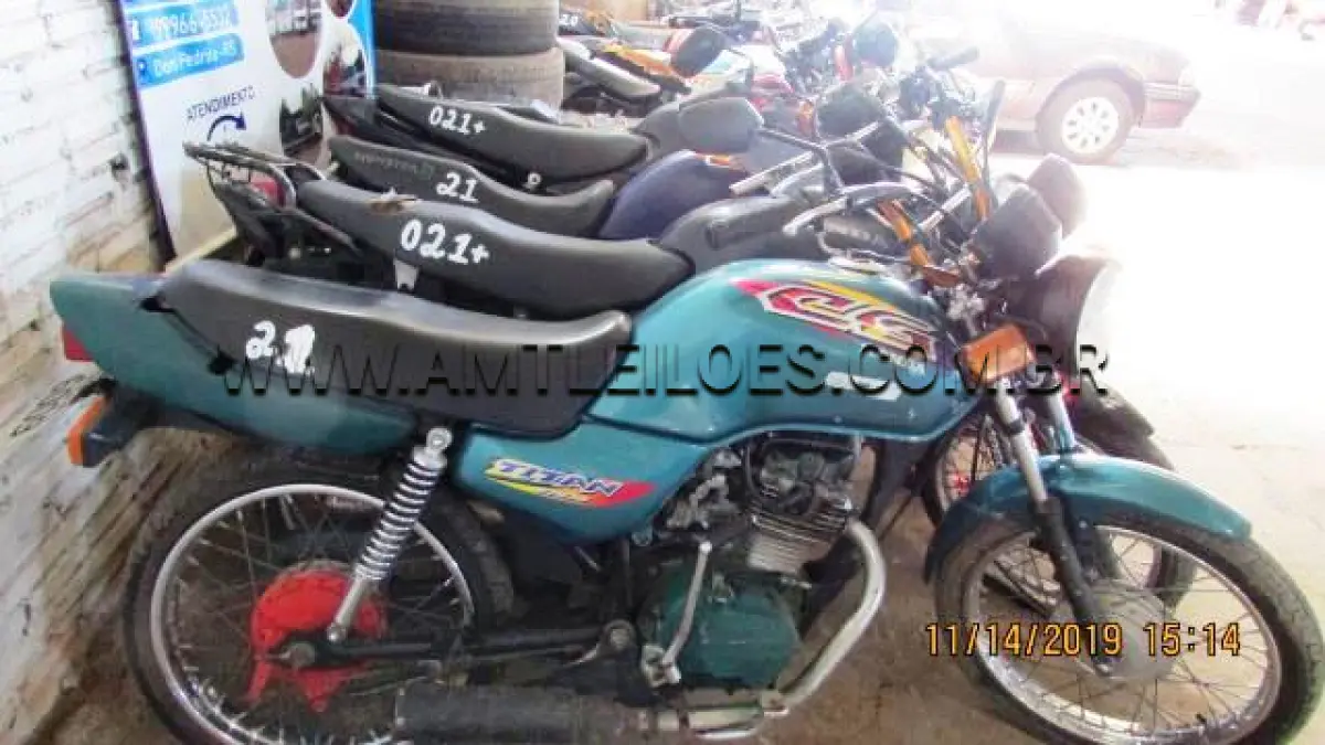 LOTE 021 - SUCATAS: HONDA/CG 125 TITAN, ANO: 1995/1995, PLACA: IGW5168; HONDA/CG 125 TITAN, ANO: 1997/1997, PLACA: IGH6009, JTA/SUZUKI INTRUDER 125 (+), ANO: 2003/2003, PLACA: ILD7050; HONDA/CG 125 FAN (+), ANO: 2006/2006, PLACA: INI5569, HONDA/CG 125 FAN (+), ANO: 2008/2008, PLACA: IPK3179