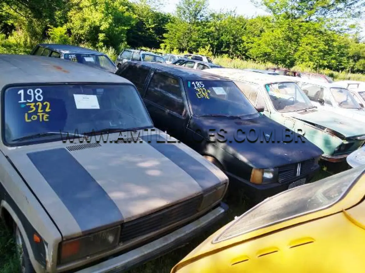 LOTE 322 - SUCATAS: FIAT/UNO ELECTRONIC (+), ANO: 1994/1994, PLACA: IDC3556; IMP/FORD ESCORT GUARUJA (+), ANO: 1992/1992, PLACA: IBF3215; GM/KADETT IPANEMA SL EFI (+), ANO: 1993/1993, PLACA: IAS4079; FORD/BELINA II, ANO: 1978/1979, PLACA: IFN9916; VW/BRASILIA, ANO: 1977/1977, PLACA: IBN2132; IMP/LADA LAIKA SW 1.6, ANO: 1991/1992, PLACA: IIO6992; VW/VARIANT, ANO: 1973/1973, PLACA: IFJ5402