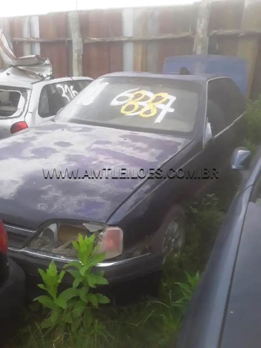 LOTE 088 - SUCATAS: GM/KADETT GL (+), ANO: 1994/1994, PLACA: IHW4624; GM/OMEGA GLS, ANO: 1992/1993, PLACA: BIU1928; FORD/FIESTA GL (+), ANO: 2001/2002, PLACA: DFJ2435; GM/CELTA 3 PORTAS SUPER (+), ANO: 2004/2004, PLACA: ILS8108; I/HYUNDAI I30 2.0 (+), ANO: 2010/2010, PLACA: IQV3399