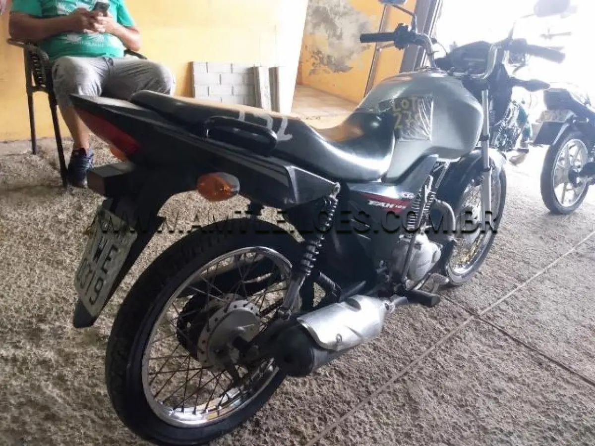 LOTE 270 - HONDA/CG 125 FAN KS, PLACA: IWE0319, ANO: 2014/2015