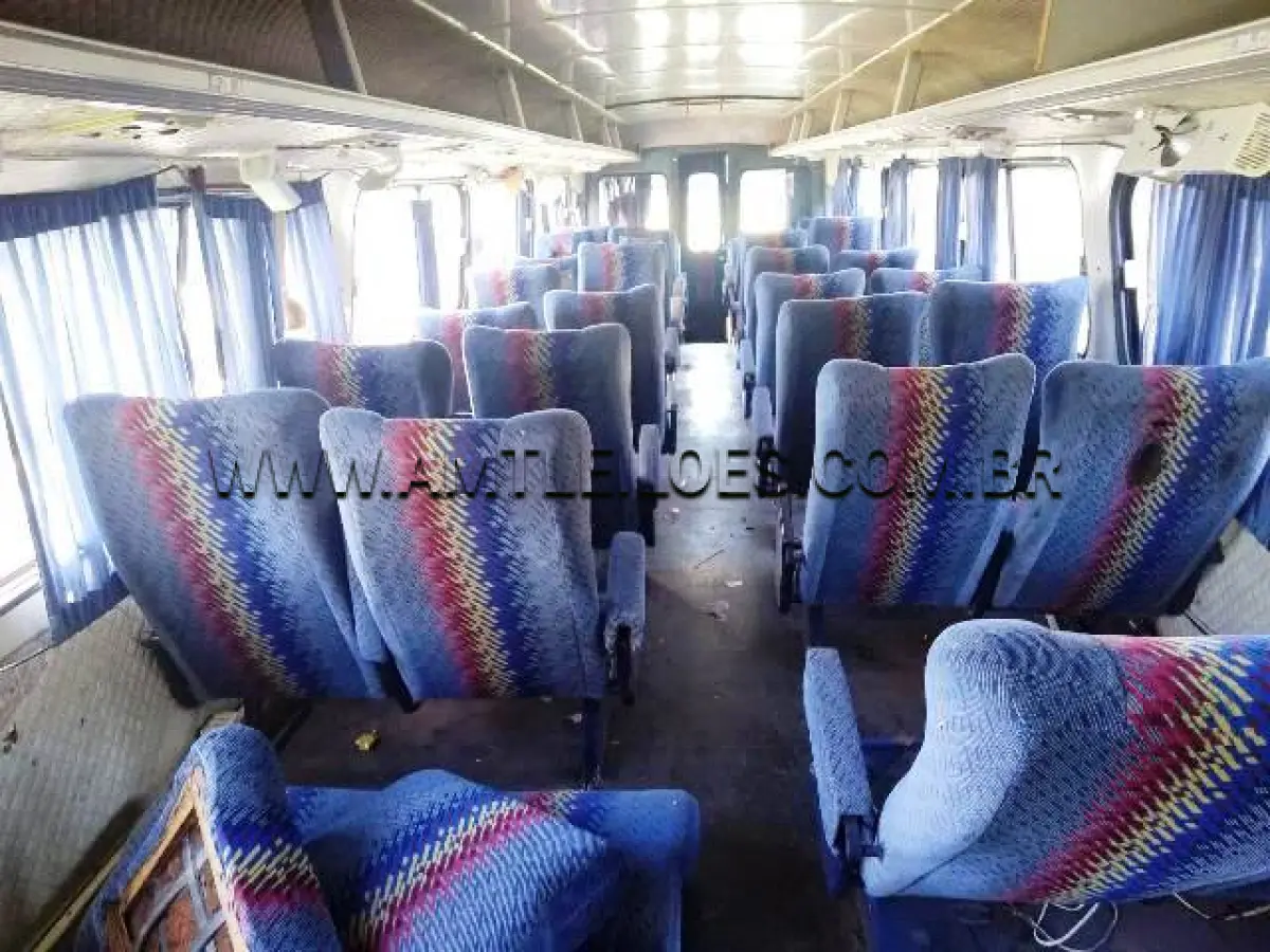 LOTE 017 - MARCA/MODELO: ONIBUS/ SCANIA K113 CL, 
46 Psg, 4 x 2 ; ANO: 1989
CHASSI: 9BSKC4X2BK3457305                                  
MOTOR: nº 3068006