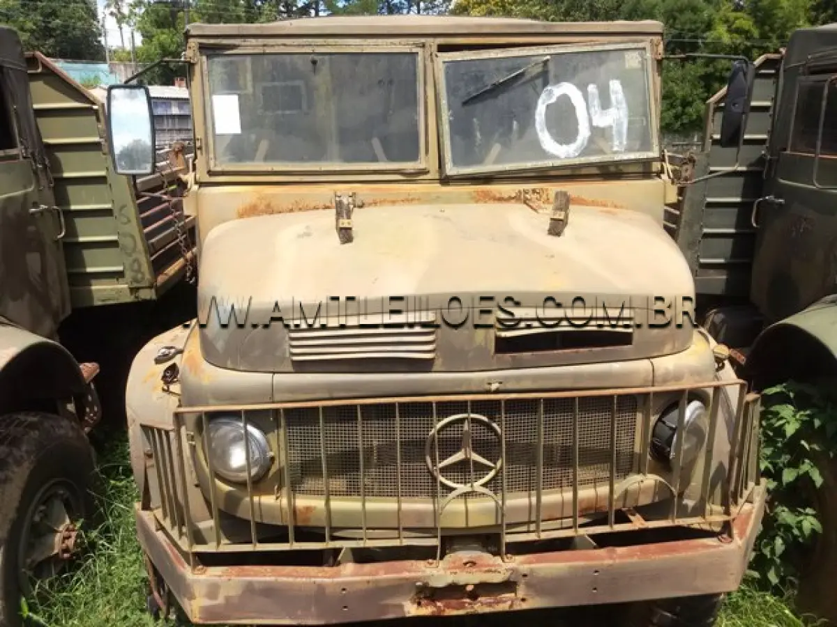 LOTE 004 - CAMINHÃO MERCEDES BENZ LG1519 5T, OD, 6X6, BOOMERANG, ANO 1975