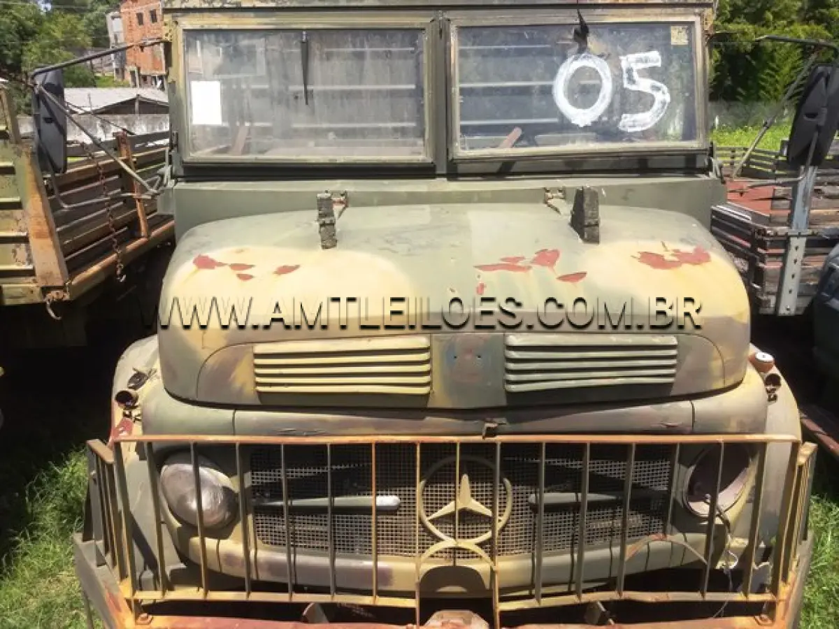 LOTE 005 - CAMINHÃO MERCEDES BENZ LG1519 5T, OD, 6X6, BOOMERANG, ANO 1975 CHASSI: 34501019247780 MOTOR: 34591510023181