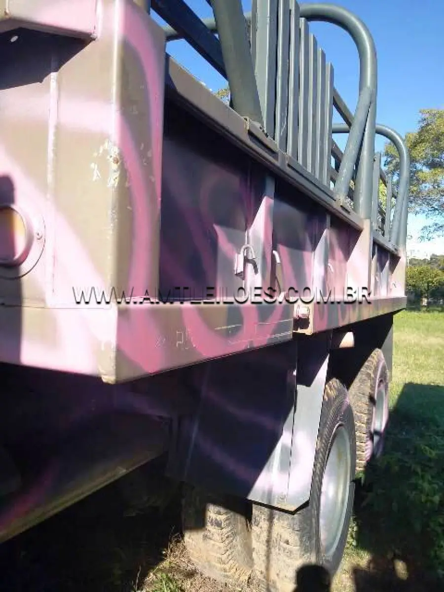 LOTE 003 - MARCA/MODELO: CAMINHÃO ENGESA/ EE25/EF2521, 2 1/2 Ton, 6 x 6 ; ANO: 1981
CHASSI: 9BB025711JJ002207
MOTOR: 6 Cil., MBB nº 344919035684167