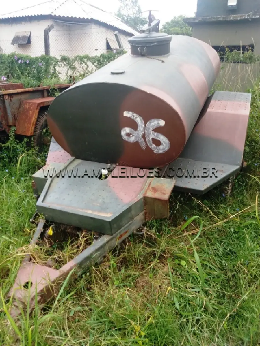 LOTE 026 - REBOQUE CISTERNA ÁGUA KWT 1500L 2R PONTAL, ANO 1970