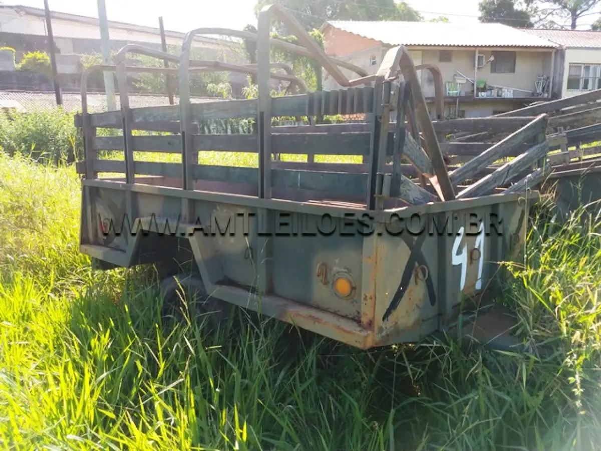 LOTE 041 - MARCA/MODELO: VIATURA REBOQUE ESPECIALIZADO / FRUEHAULF M101;REBOQUE; 3/4 TON;02 RODAS.
CHASSI: 9BRBJ0060S1006366 ; PLACAS: Vtr OP