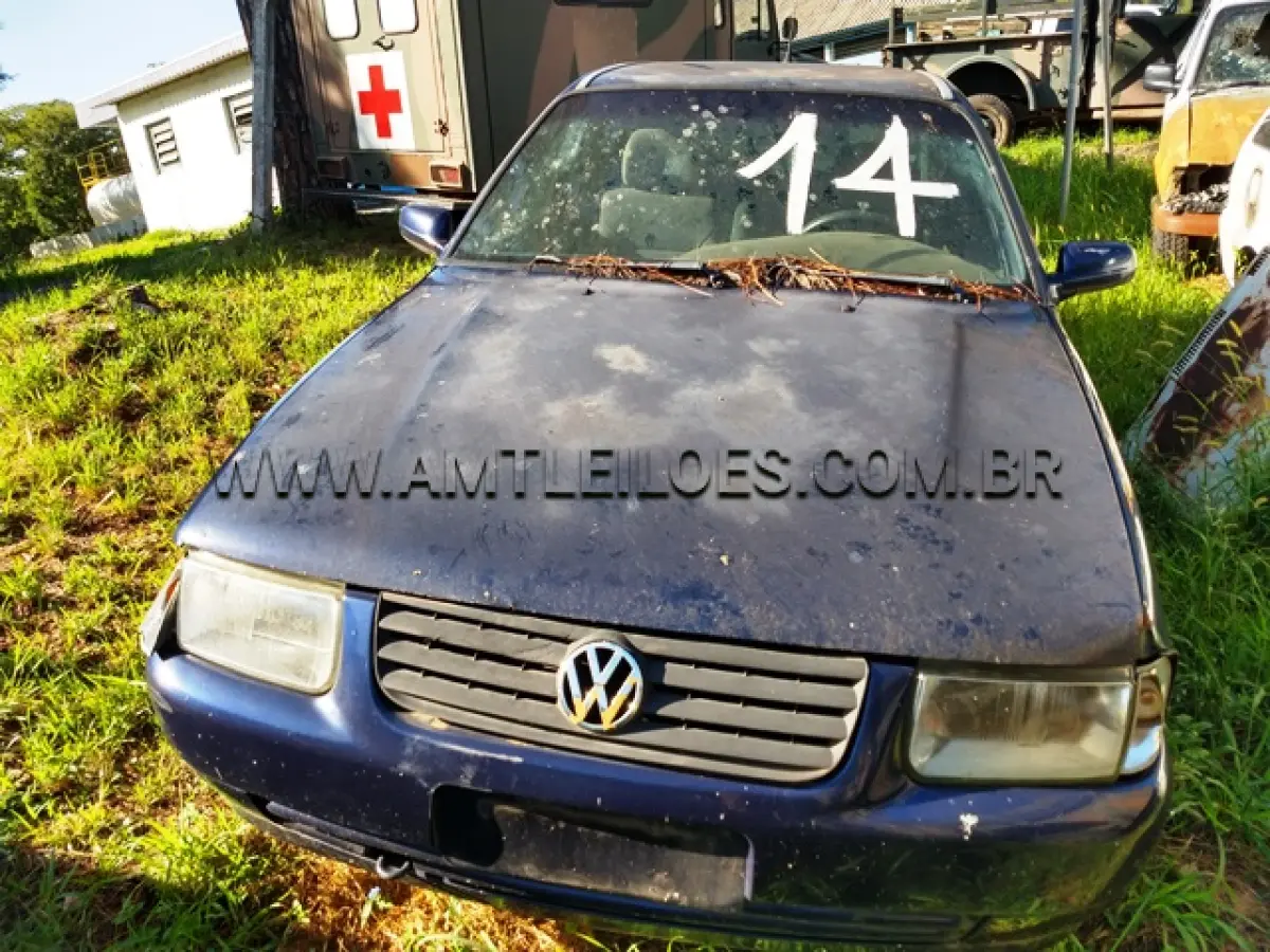 LOTE 014 - MARCA/MODELO: VTP VOLKSWAGEN SANTANA 2.0
ANO: 2003/2003; CHASSI: 9BWAE03XX3P020532
PLACAS: ILL-3323; MOTOR: UQH046038
* DPVAT/2018 – Não pago (valor: R$ 45,55) 
* DPVAT/2019 – Não pago (valor: R$ 16,15)
