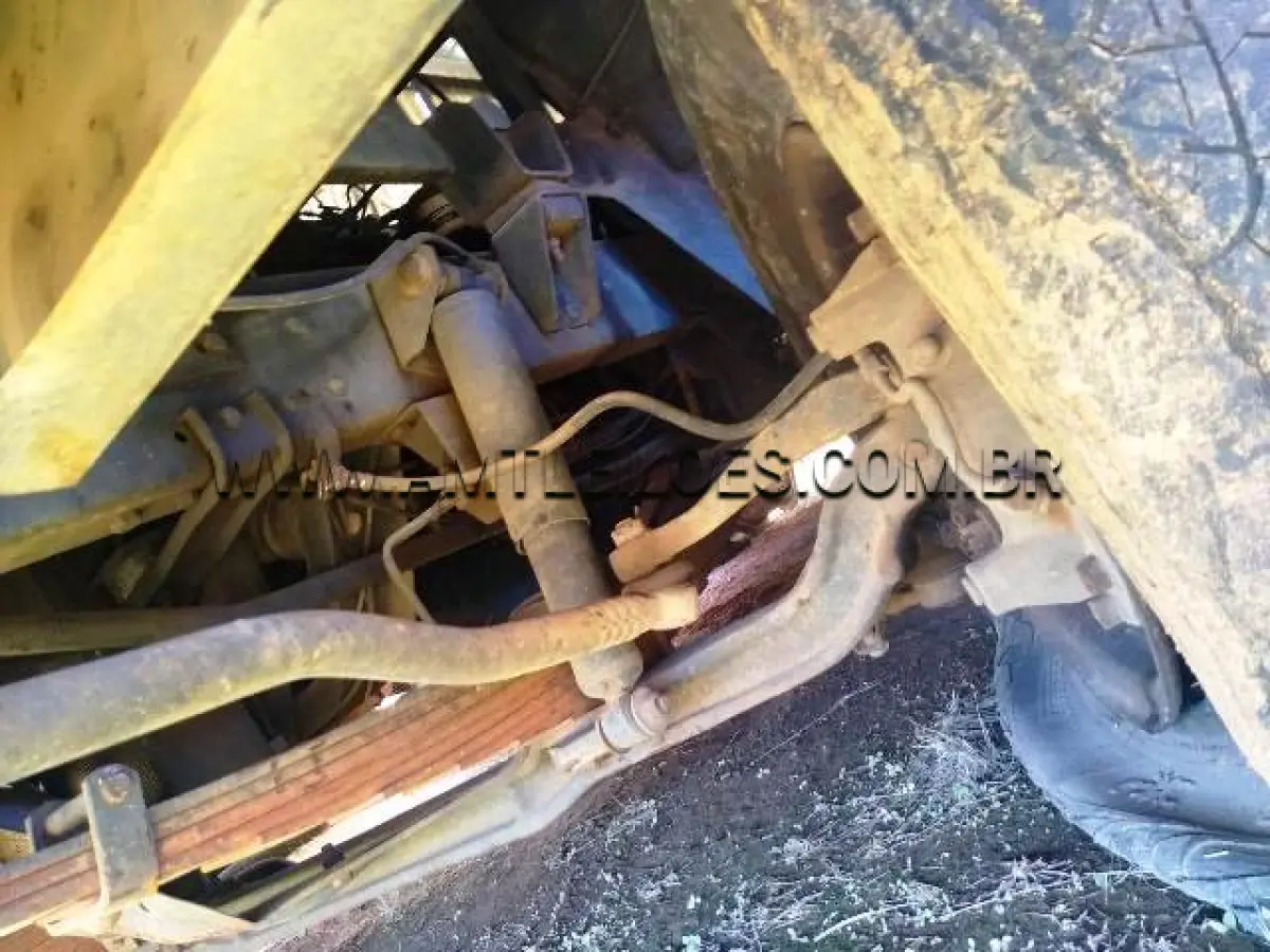 LOTE 020 - MARCA/MODELO: MICRO ÔNIBUS AGRALE/ 1800, 17 Psg, 4 x 2 ; ANO: 1990
CHASSI: 9BYC02D2LLC001524
MOTOR: LD8811B3812450