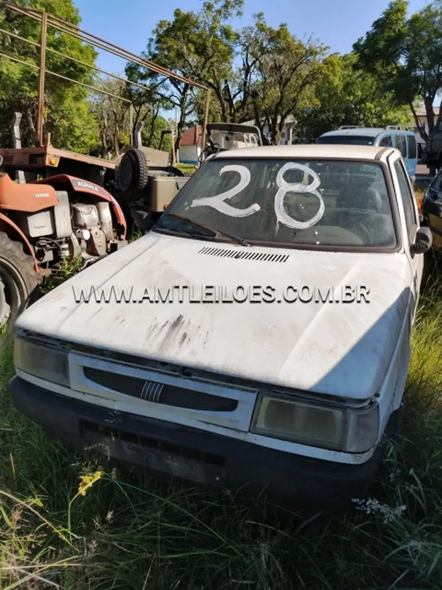LOTE 028 - MARCA/MODELO: VIATURA TRANSPORTE DE PESSOAL AUTOMÓVEL / FIAT; UNO; MILLE; EX; OU SMART; 4X2;GAS; 05 PSG; 04;PORTAS
ANO: 2000/2001; CHASSI: 9BD15828814221139
PLACAS: GMF3297; MOTOR: 146A701*6188451*
DPVAT/2019 – Não pago (valor: R$ 16,15)