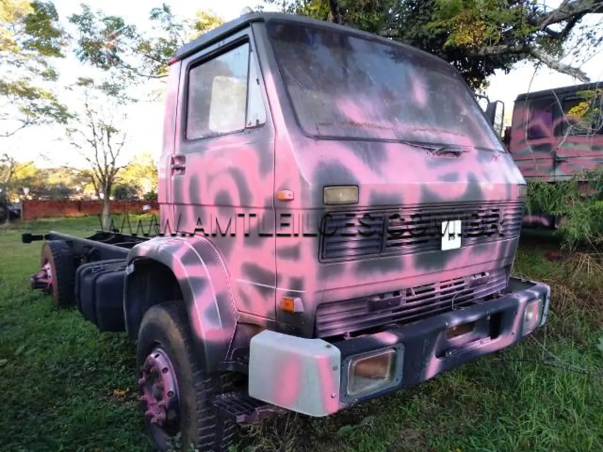 LOTE 013 - MARCA/MODELO: CAMINHÃO VW/ 16.170 BT, 11 Ton, 4 x 2 ; ANO: 1995
CHASSI: 9BWYTAGF8SDB80505                                 
MOTOR: nº 30710739