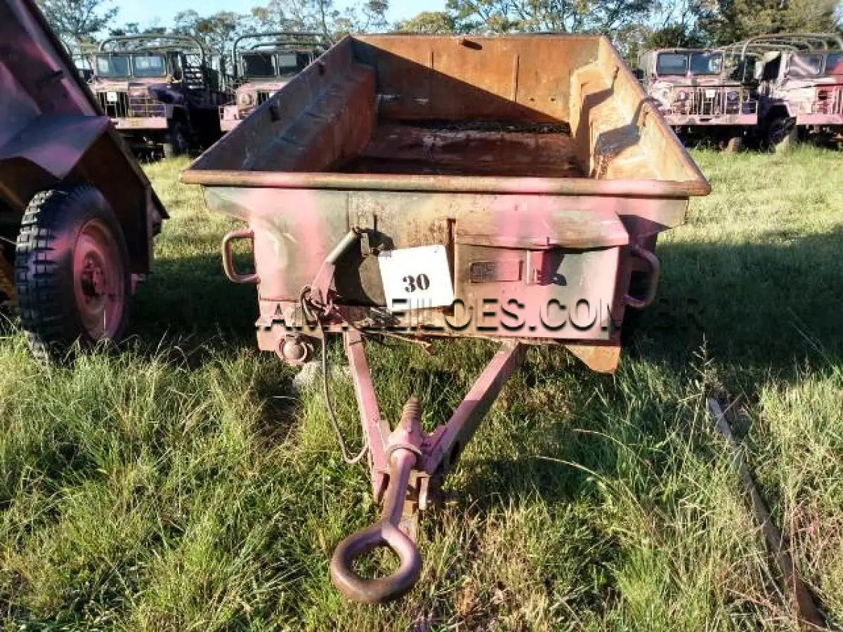 LOTE 030 - REBOQUE / MARCA AGGC, MODELO M-III-A-1, 
¼ Ton, 2 Rodas ; ANO: 1985 ; CHASSI: 40138600088