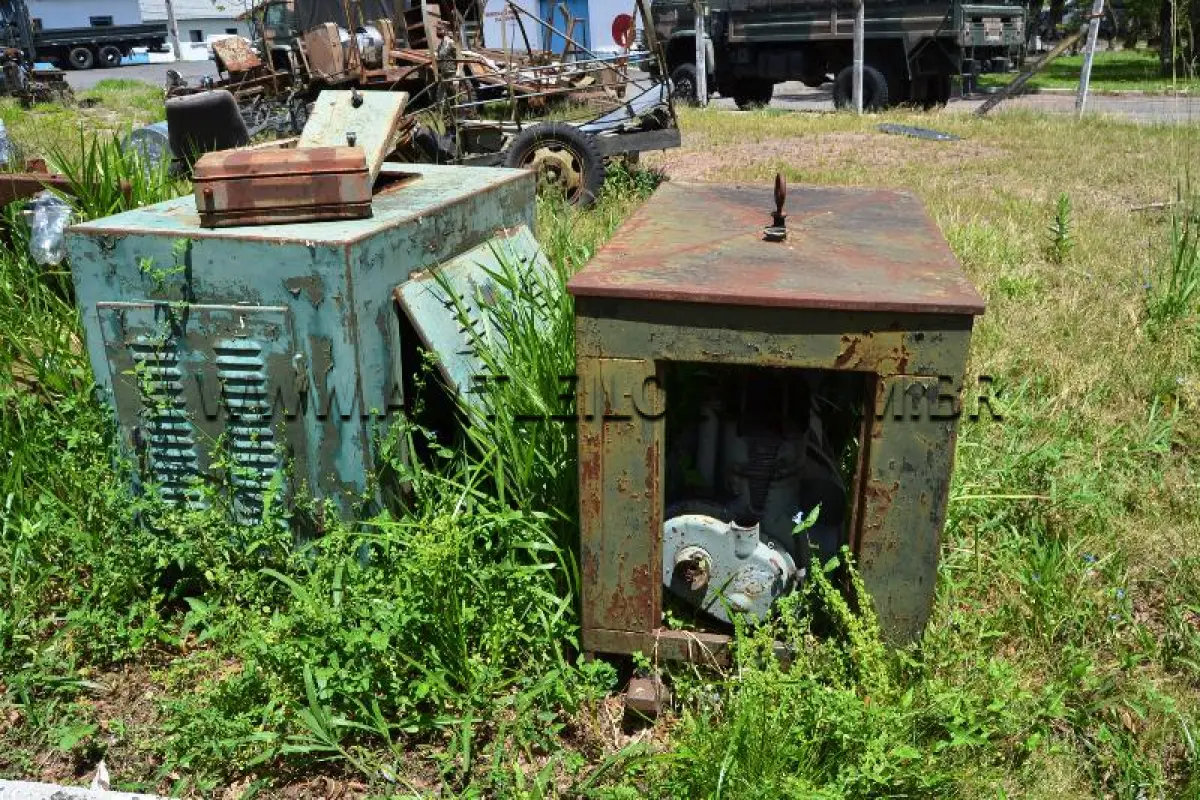 LOTE 01 - SUCATA DE FERRO COM PESO APROXIMADO DE 6.000 KG