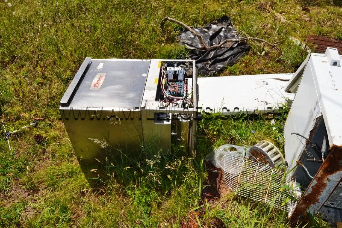 LOTE 01 - SUCATA DE FERRO COM PESO APROXIMADO DE 6.000 KG