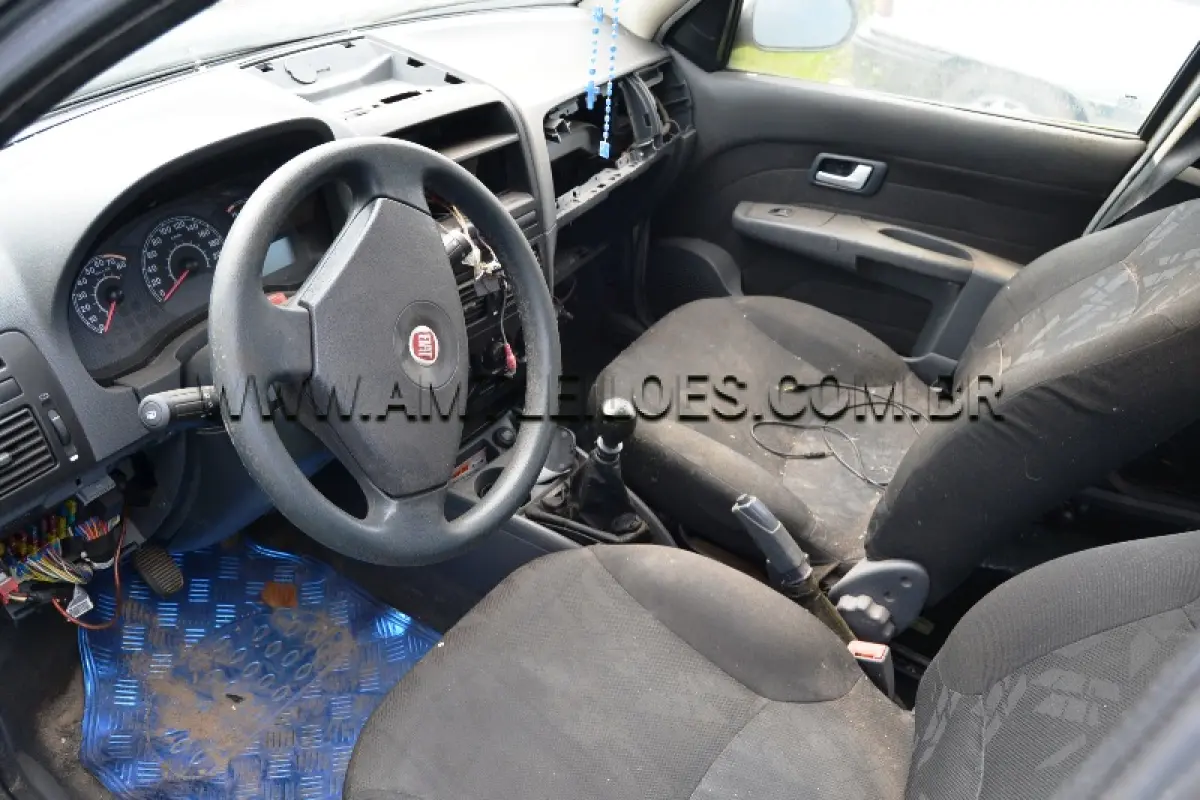 LOTE 006 - FIAT/SIENA EL FLEX, Placa: IQO9453, UF: RS; Ano/Mod: 2010; Cor: Bege, RENAVAM: 197612768; Chassi: 9BD17202LA3552442; Motor: 310ª10119373993.