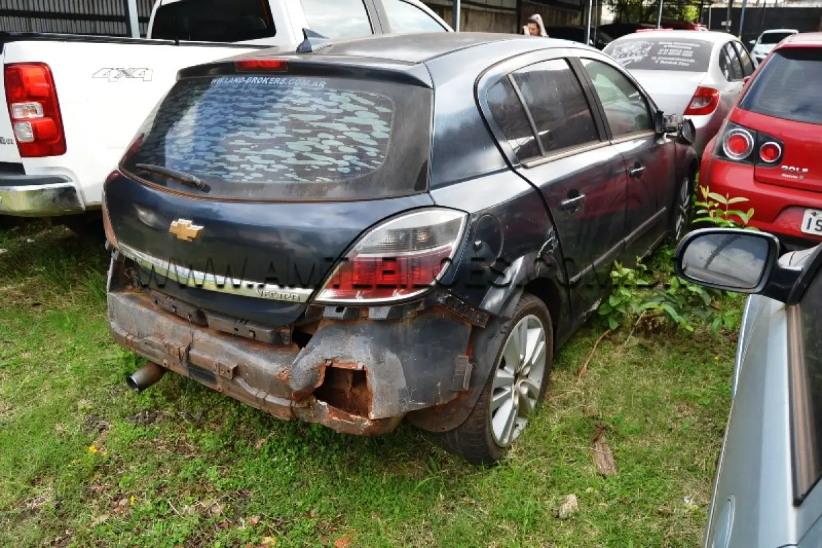 LOTE 005 - SUCATA - GM/VECTRA 2.0 GLS, Placa: IHZ496, UF:  ARGENTINA, Cor: Azul, Chassi: 9BGAL4840AB209125.
