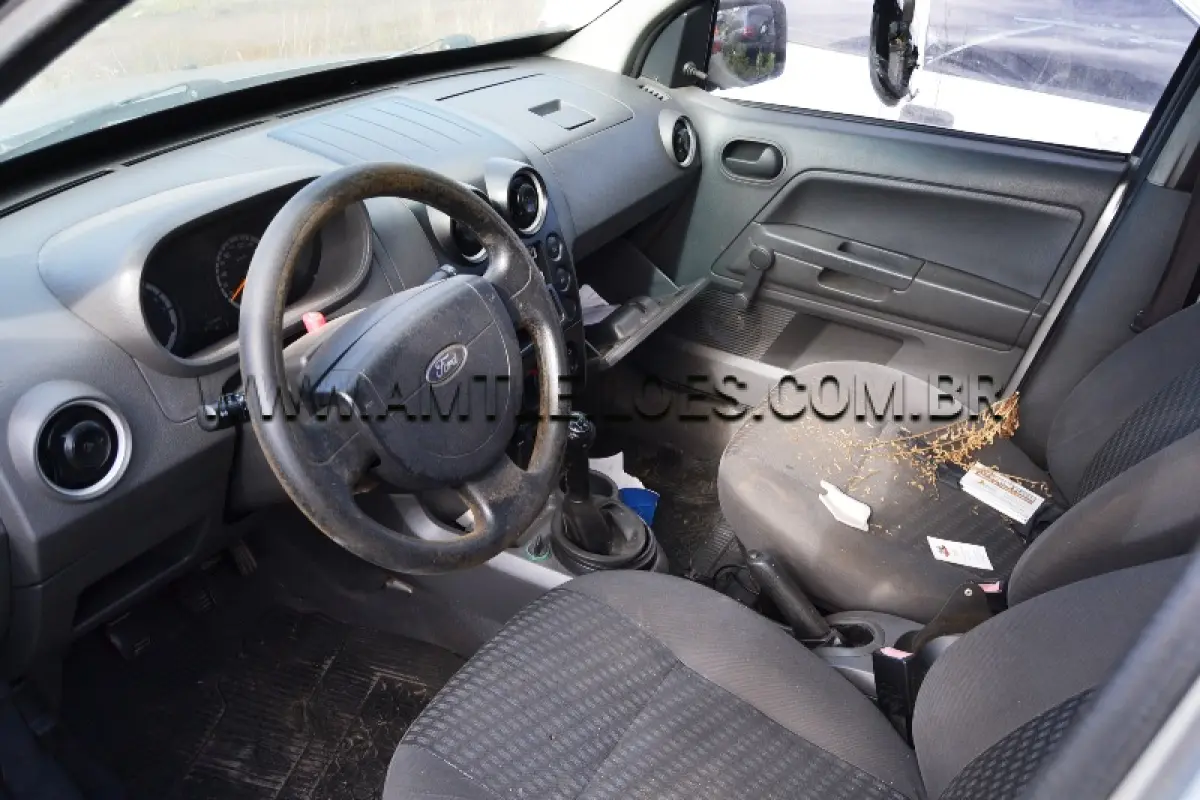 LOTE 003 - FORD/ECOSPORT, Placa: ILG6914, UF: RS; Ano/Mod: 2003; Cor: Prata, RENAVAM: 807184888; Chassi: 9BFZE10C348517962; Motor: CPJA48517962.