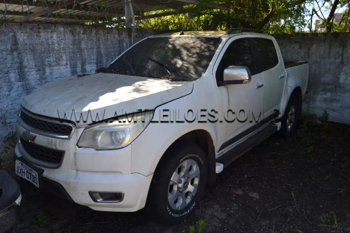LOTE 015 - AUTOMÓVEL ESPECIAL; CHEVROLET/S10 LTZ DD2, Placa: NRU3055, UF: MS; Ano: 2012 ; Cor: Branca, RENAVAM: 477299458; Chassi: 9BG148LH0DC424507; Motor: V1A084953.